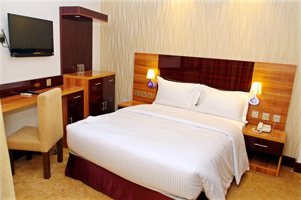 Fal Hotel L.L.C Ντουμπάι Δωμάτιο φωτογραφία